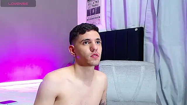 Matteo12  online show from November 6, 4:48 am