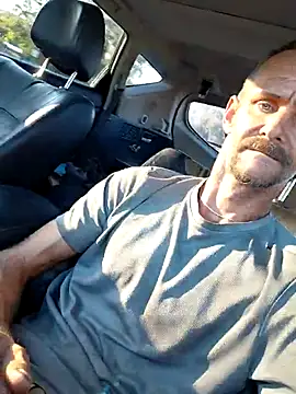 Hungwell1515 online show from October 16, 10:07 pm