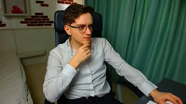 FelixStarkk online show from April 20, 4:37 am