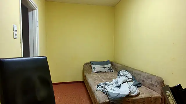 k74robert online show from April 16, 4:07 pm