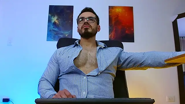 Snapshot of Axel_Lover chatting on September 20, 1:05 am Axel Lover online show from September 20, 1:05 am