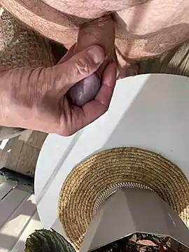 Jonny Agatha online show from April 18, 6:31 pm