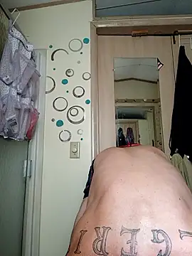 ShawnandDani7074 online show from February 12, 7:09 pm