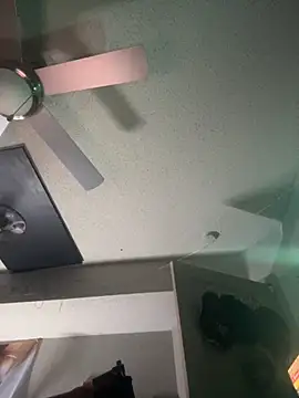 Triggerhappycj100 online show from November 4, 2:12 am