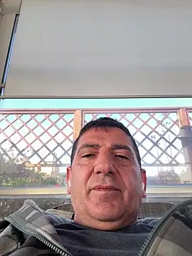 BULLBSX online show from April 15, 6:35 am