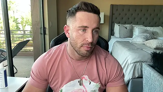 brettmycles28 online show from September 29, 12:20 am