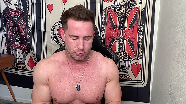 brettmycles28 online show from December 16, 8:38 pm