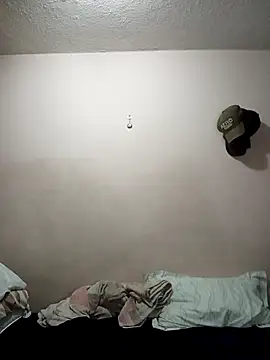 Blackaxes online show from March 25, 3:54 am