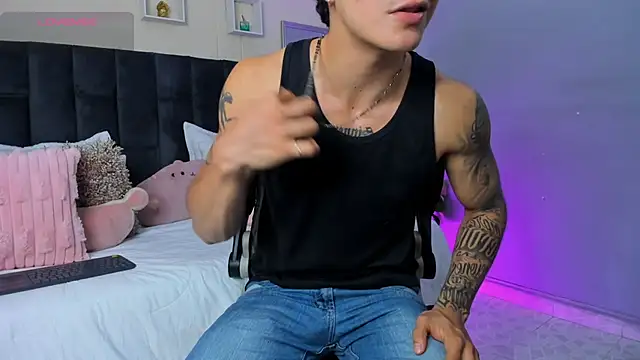 Leo santoro online show from February 2, 1:52 pm