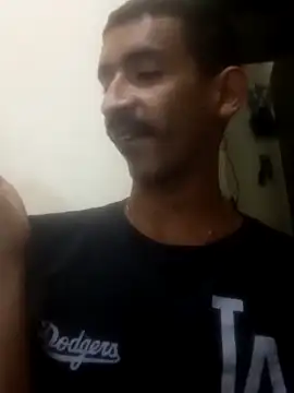 Bruno Hallss online show from November 3, 3:10 am