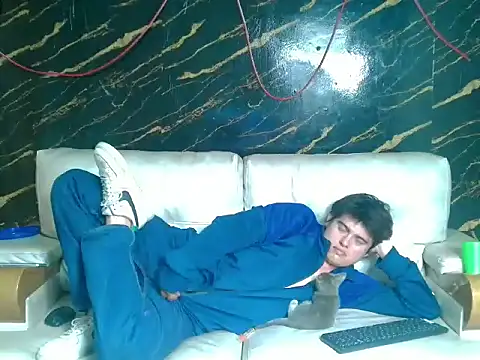 invincible200 online show from November 28, 3:03 pm