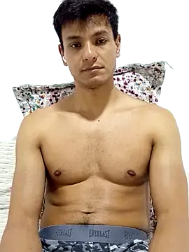 Valois2025 online show from October 4, 4:50 am