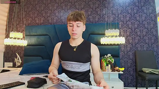 TaylerWhite online show from January 13, 12:09 pm