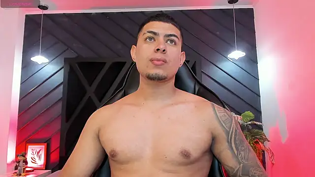 marco garciia  online show from January 6, 11:20 pm