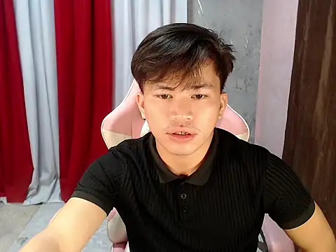 Mackycums online show from June 20, 12:54 pm