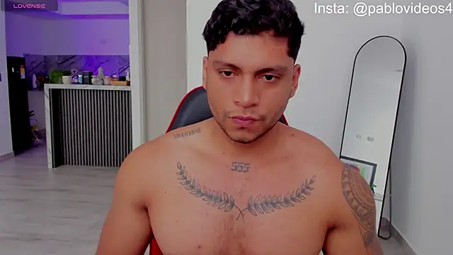 Snapshot of Nicolasmontoya16 chatting on October 6, 3:17 pm Nicolasmontoya16 online show from October 6, 3:17 pm