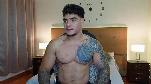 Steven Velez online show from April 16, 1:49 am