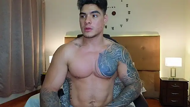 Steven Velez online show from February 9, 12:48 am