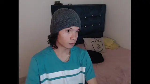 Xoxo Smiles online show from September 19, 3:23 pm