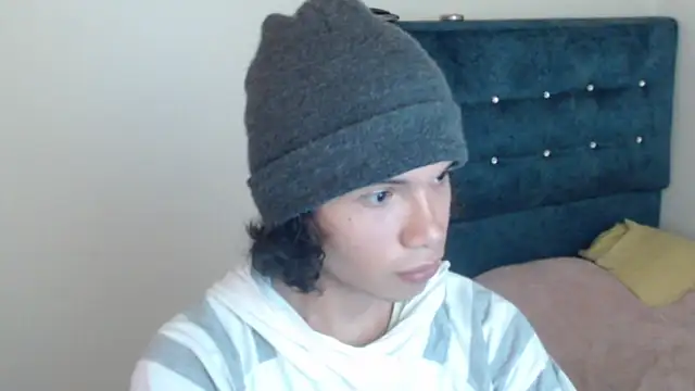 Xoxo Smiles online show from September 15, 8:32 pm