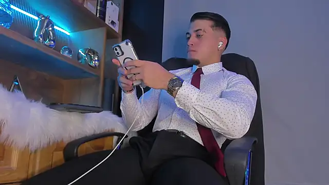 Gael williams1 online show from September 10, 6:01 am