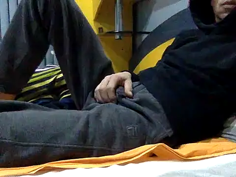 adiluci1 online show from December 14, 3:46 am