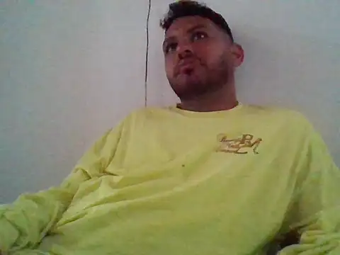 Snapshot of Frank0021 chatting on September 10, 5:55 pm Frank0021 online show from September 10, 5:55 pm