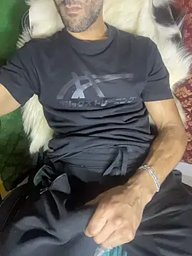 JUSTFORRICH online show from April 22, 7:18 pm