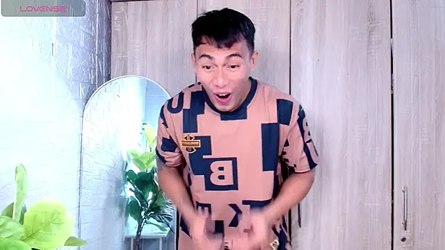 PinooyMilker online show from February 10, 11:59 am