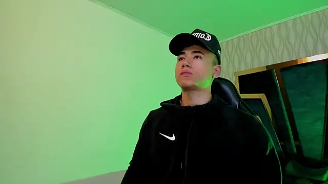 Draven Marceaux online show from October 27, 11:23 am