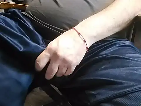 BabyBearMilk online show from March 17, 5:15 pm