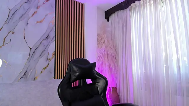 JulienSaint online show from September 14, 12:07 pm