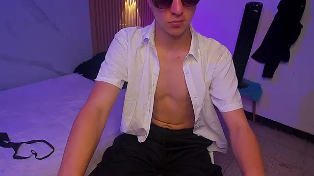 IM DAREN online show from October 3, 12:21 pm