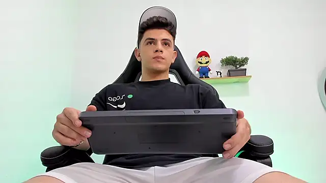 Mikecooper online show from February 5, 3:02 am