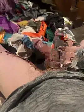 Snapshot of JustALie chatting on October 27, 2:19 pm JustALie online show from October 27, 2:19 pm