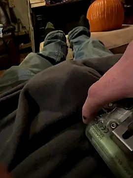 Snapshot of JustALie chatting on October 23, 2:37 am JustALie online show from October 23, 2:37 am