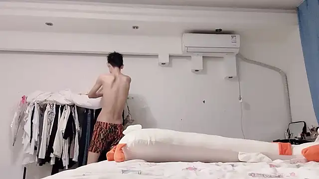 xiaojie2563 online show from October 8, 10:52 am