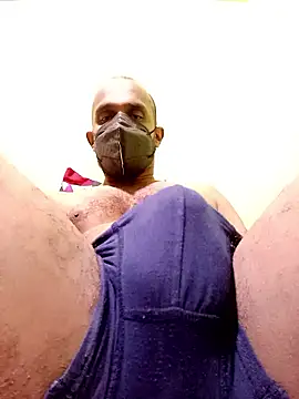 hotblack7 online show from January 16, 6:10 pm