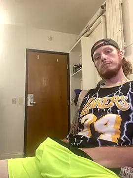 Snapshot of BIGxRED chatting on September 16, 6:31 pm BIGxRED online show from September 16, 6:31 pm