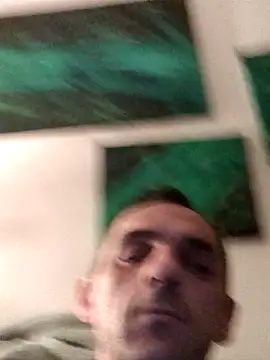 hotmen83 online show from March 19, 10:07 am