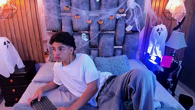 owen  johnson online show from November 2, 12:20 pm