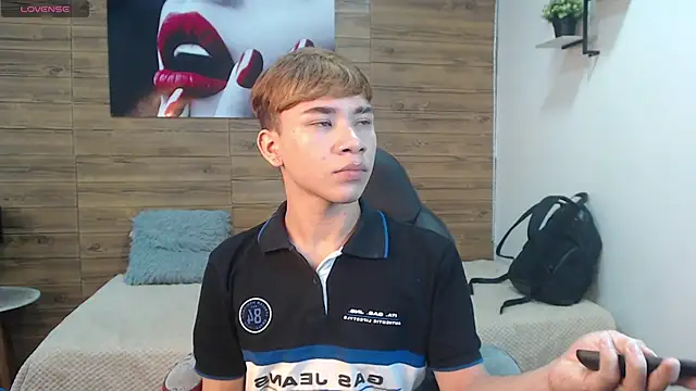 nathanclay online show from February 26, 3:30 am