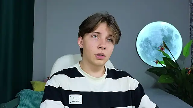 Robby Manson online show from October 2, 1:15 pm