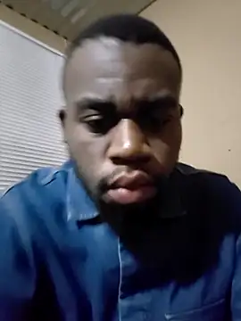 celazimnike062127 online show from April 16, 3:39 am