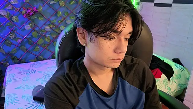 davoxer online show from March 25, 4:05 am