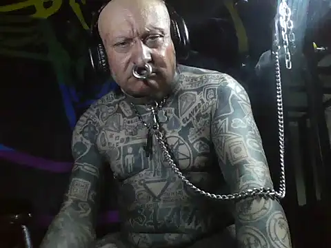 object857 online show from November 24, 11:39 pm