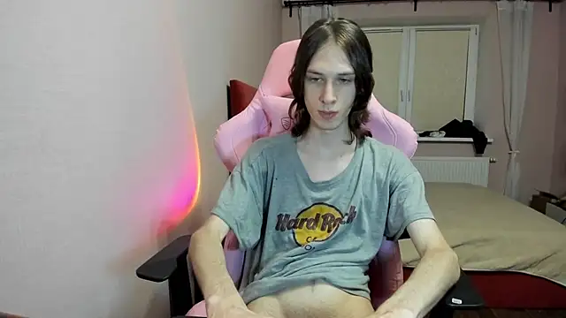 eleganc3 online show from October 25, 7:04 pm