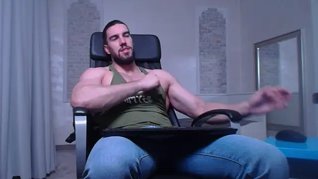 IvanHydee online show from September 29, 5:17 am