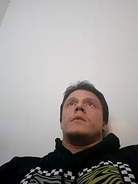 RAFAEL18-3  online show from October 26, 1:18 am