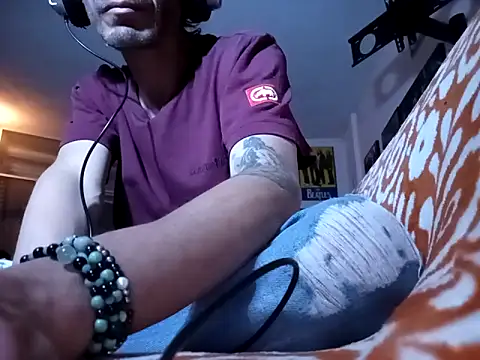 githot online show from November 19, 7:41 am